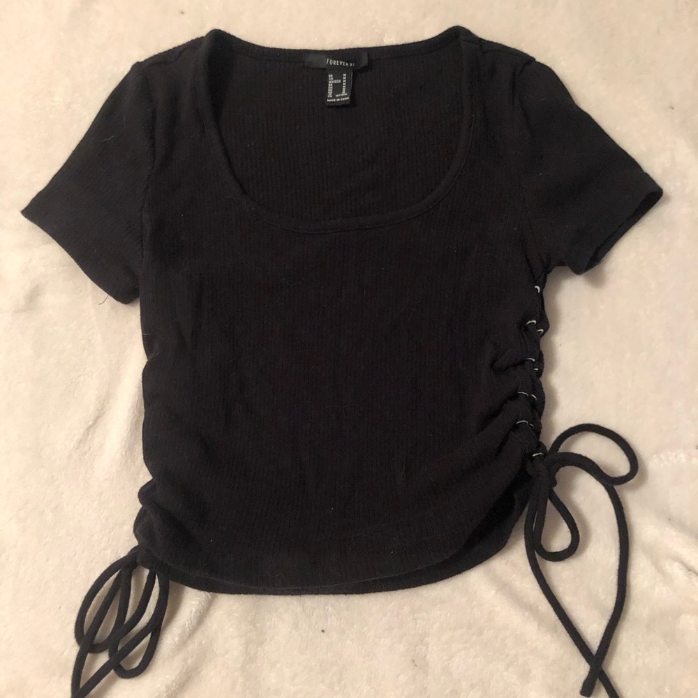 Black Crop Tee
